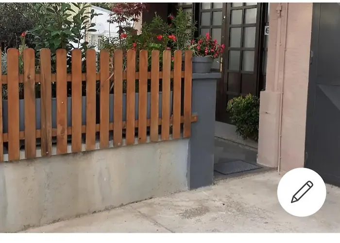 Διαμέρισμα Deluxe No.8 *