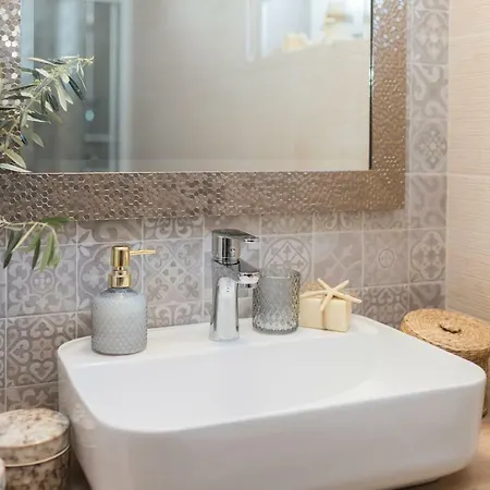 Apartament Deluxe No.8 *