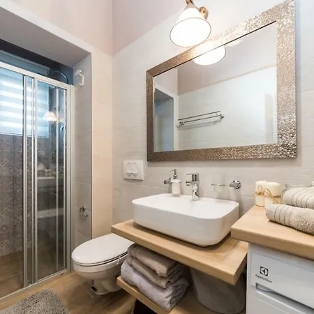 Apartament Deluxe No.8 *