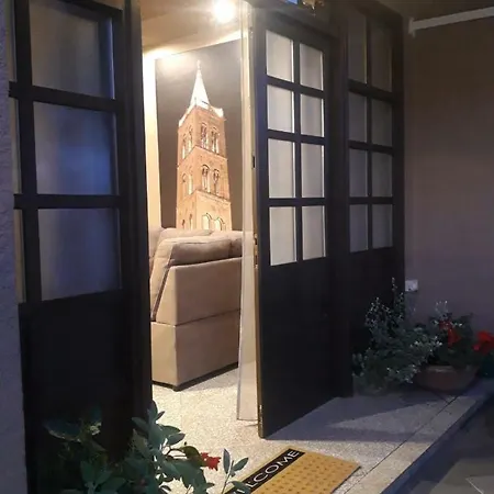 Deluxe No.8 Apartament